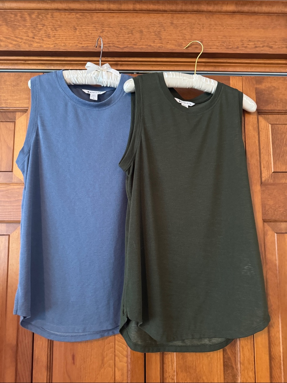 Athleta Breezy Tank 2-Med